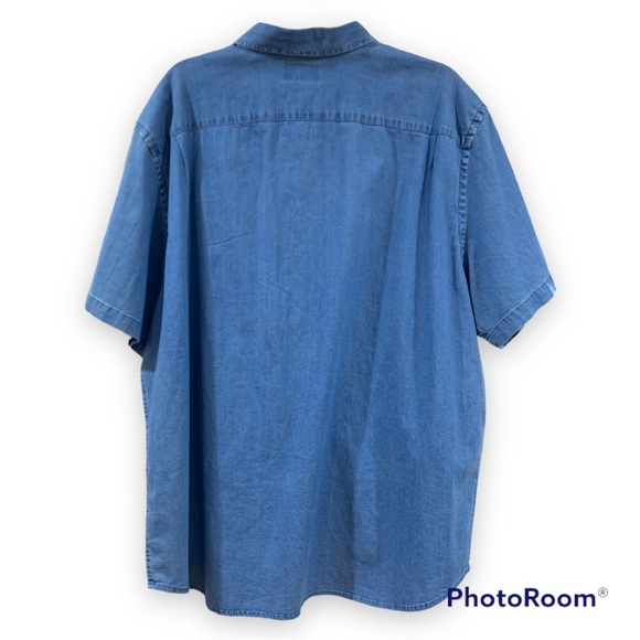 ✨ Old Navy Denim Short Sleeve Button Down Shirt - Picture 3 of 7